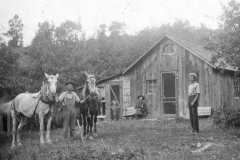 1909-08-31-Farm-Scene-ArnoldGT1861-ArnoldCX1888