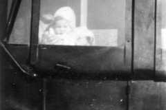 1930-00-00-ArnoldLD1929-In-Car
