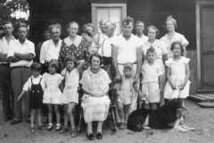 1936-00-00-Arnold-Family-Reunion-1