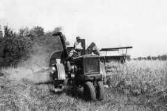 1940-00-00-MooreRE1910-Tractor