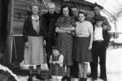 1940-03-03-Balitz-Harwood-Arnold-Gathering