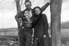 1943-04-01-ArnoldAE1917-BurringtonCM1919
