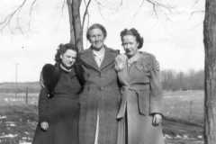 1943-04-01-JohnsonDoris-BalitzTM1896-BurringtonCM1919