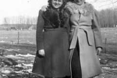 1943-04-01-JohnsonDoris-BurringtonCM1919