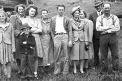 1943-04-25-KucksFH1871-family
