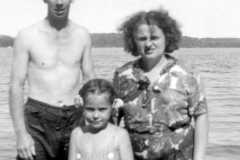 1944-08-01-ArnoldAE1917-BurringtonCM1919-foster-lake