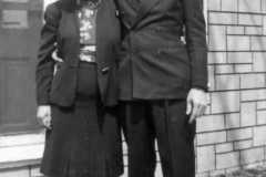 1946-04-29-JohnsonDoris-ArnoldAF1921