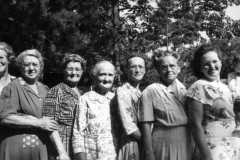 1947-00-00-Arnold-Cousins-Reunion-07