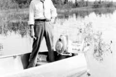 1947-00-00-Fishing-ArnoldAF1921-boat