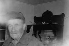 1957-05-01-ArnoldDS1890-01