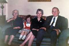 1959-04-01-BalitzEF1899-Betty