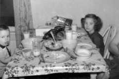 1959-12-25-ArnoldDE1956-ArnoldJY1953-01