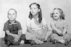 1960-00-00-ArnoldKidsx3-ArnoldJY1953-ArnoldDE1956-ArnoldGJ1958-02