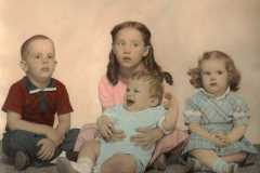 1960-00-00-ArnoldKidsx4-ArnoldJY1953-ArnoldDE1956-ArnoldGJ1958-ArnoldMJ1959-00c