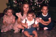1960-12-25-Christmas-ArnoldGJ1958-ArnoldJY1953-ArnoldMJ1959-ArnoldDE1956-01