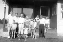 1964-07-04-ArnoldFamily-ArnoldLD1929-ArnoldDS1890-Kids-01