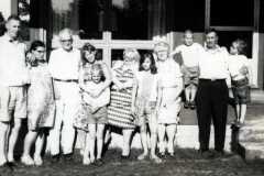 1964-07-04-ArnoldFamily-ArnoldLD1929-ArnoldDS1890-Kids-02
