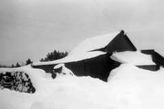 Snow at the Arnold homestead, Jan-Feb 1969.