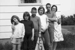 Teresa, Valerie, Michael, Gloria, Dan, and Doris Arnold, 1971.
