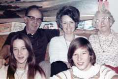 Alvin, Kandy, Sally, Randy, Tracie, taken at Alvin's December 1974.