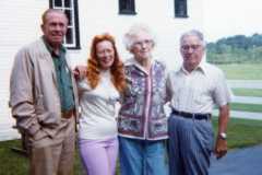 Allen, Eleanor and Tracie Arnold, Wilmer Way, September 1975.