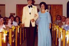 1977-08-13-BC-DanPegWedCeremony-02-4x6