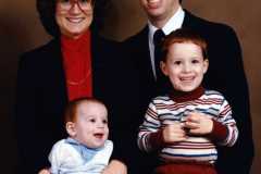 Dan, Peggy, David 3 years 2 months, and Steven 6 months Arnold, November 1986.