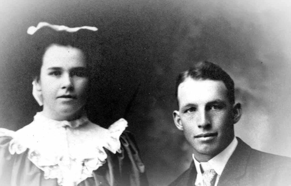Emma Viola Arnold and Benjamin Isaac Harwood Marriage